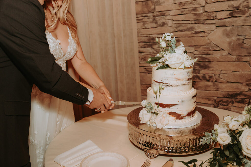 Bride and Groom cutting cake at Pechango Casino
