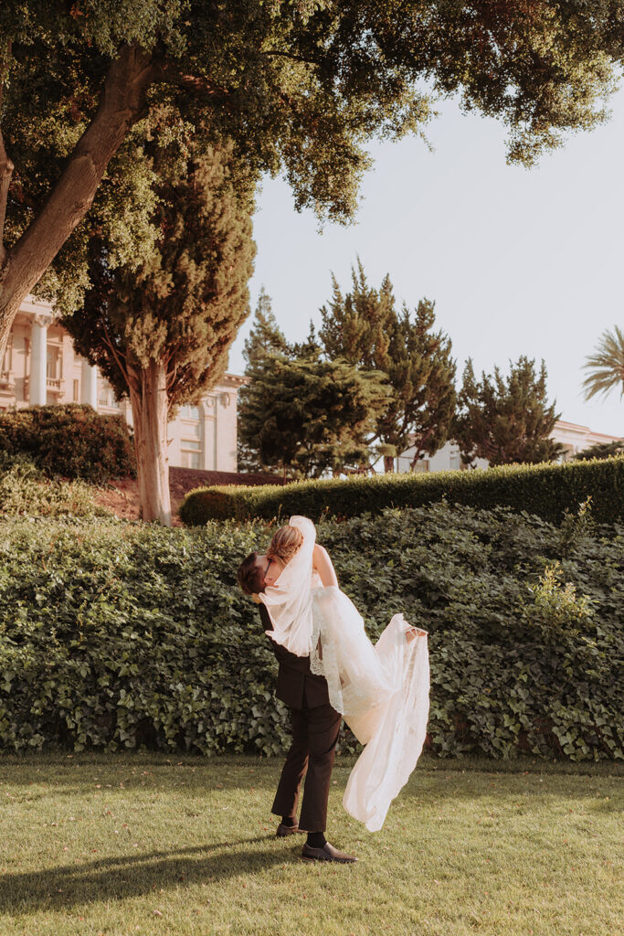 bride and groom couples portraits