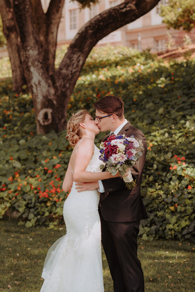 bride and groom couples portraits