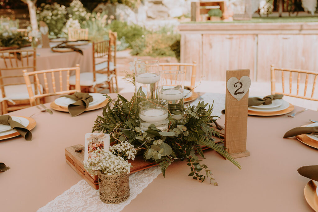 reception table decor at the homestead in oak glen